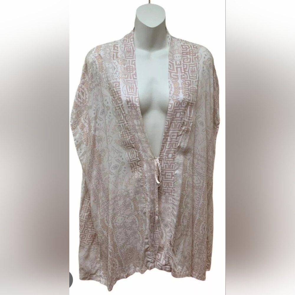 Victoria's Secret Cream and Pink Kimono